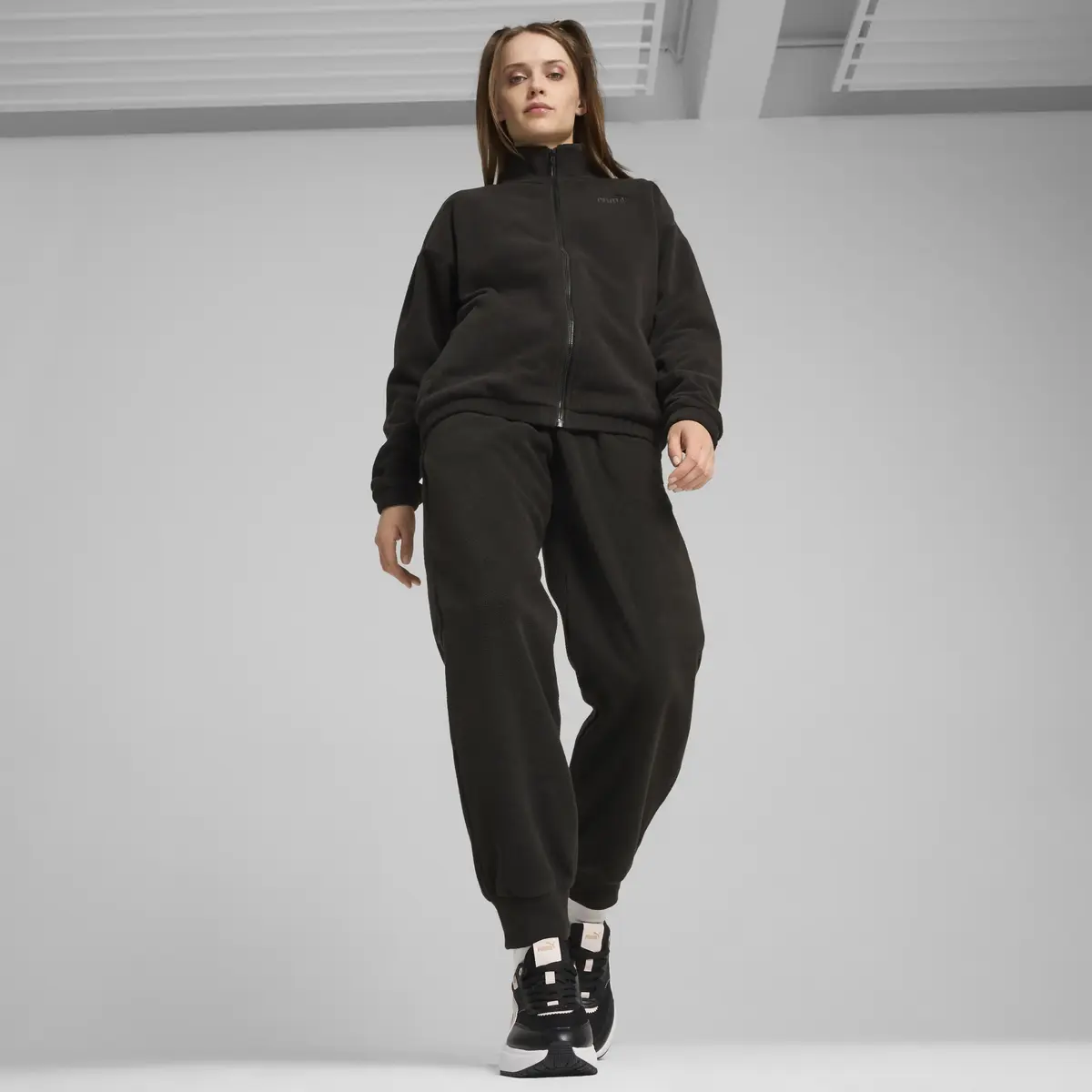 Puma ESS ELEVATED Jacket Siyah Kadın T-Shirt & Polo