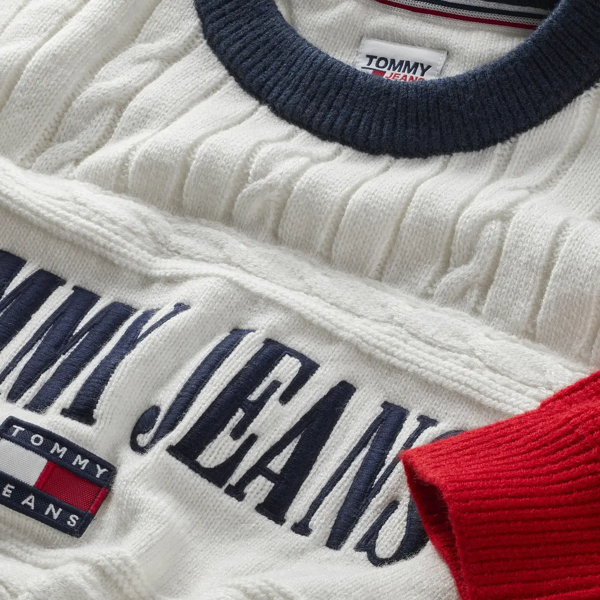 Tommy Hilfiger TJW RLXD CROP ARCHIV Kadın Kırmızı Kazak