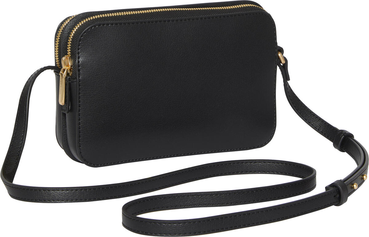 Calvin Klein FOIL LOGO ELONGATED CAMERA BAG Siyah Kadın El Çantası Calvin Klein FOIL LOGO ELONGATED CAMERA BAG Siyah Kadın El Çantası