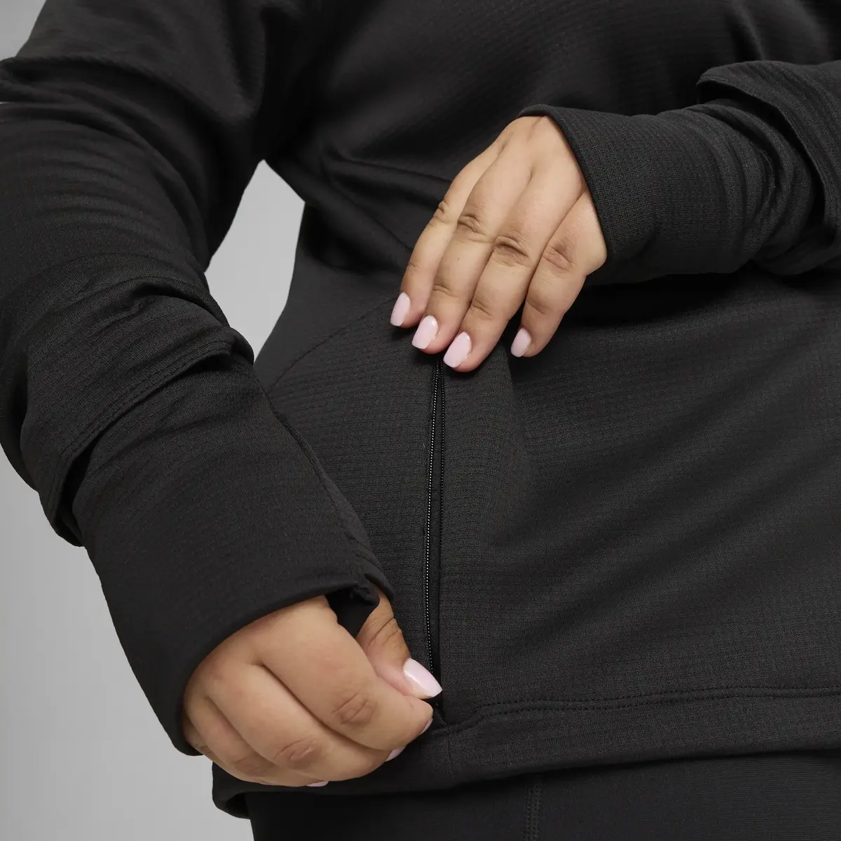 Puma RUN GRID FLEECE 1/2 ZIP Siyah Kadın Fermuarlı Üst