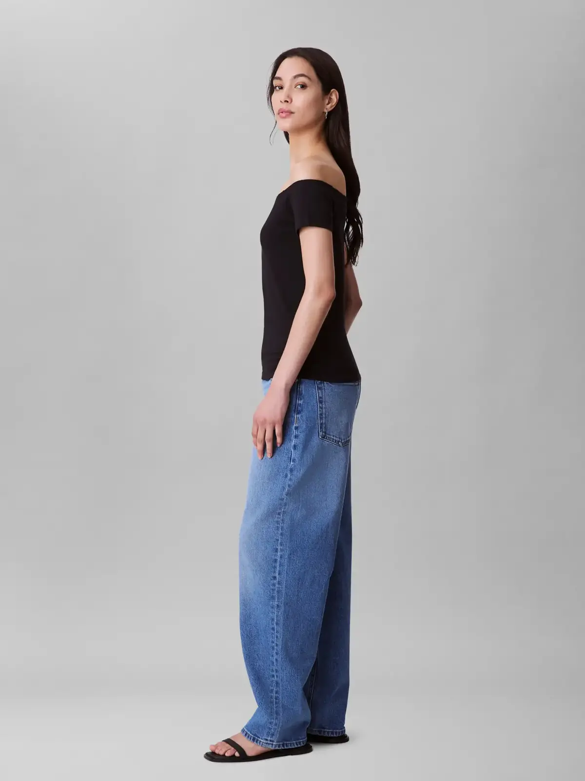 Calvin Klein MONOGRAM OFF SHOULDE Siyah Kadın Tişört