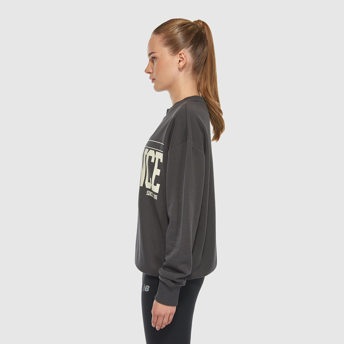 New Balance UNC3401 Kadın Antrasit Sweatshirt