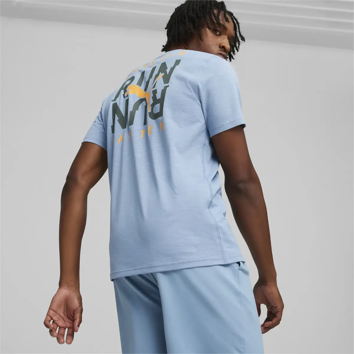 Puma MEN’S GRAPHIC RUN EMBLEM TEE Mavi Erkek T-Shirt