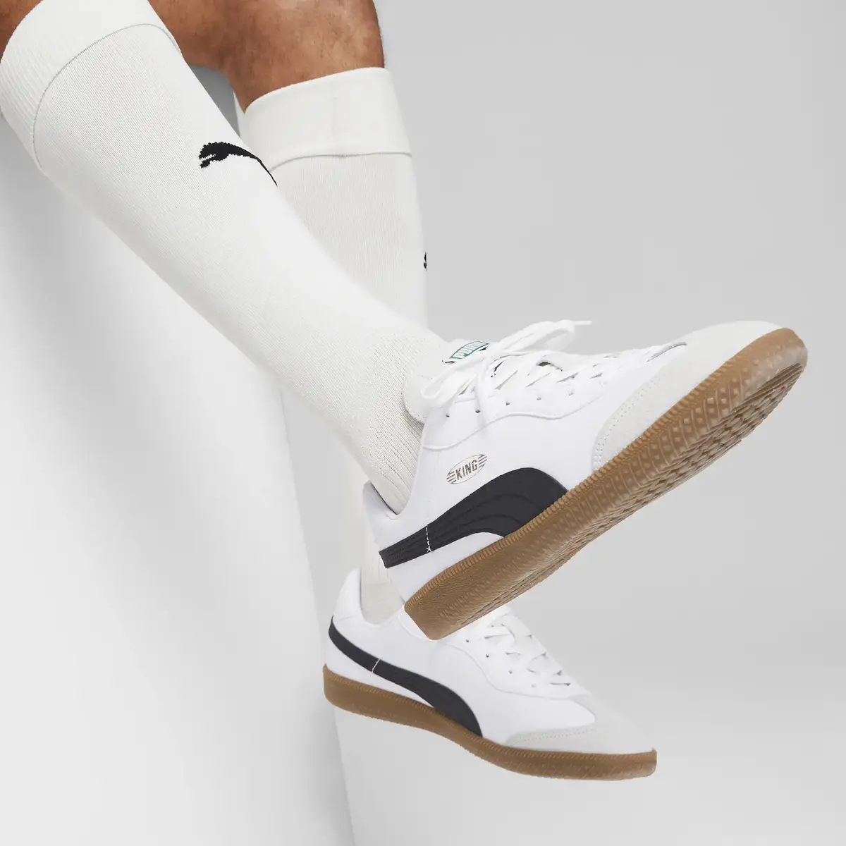 Puma KING 21 IT Beyaz Erkek Günlük Spor Ayakkabı