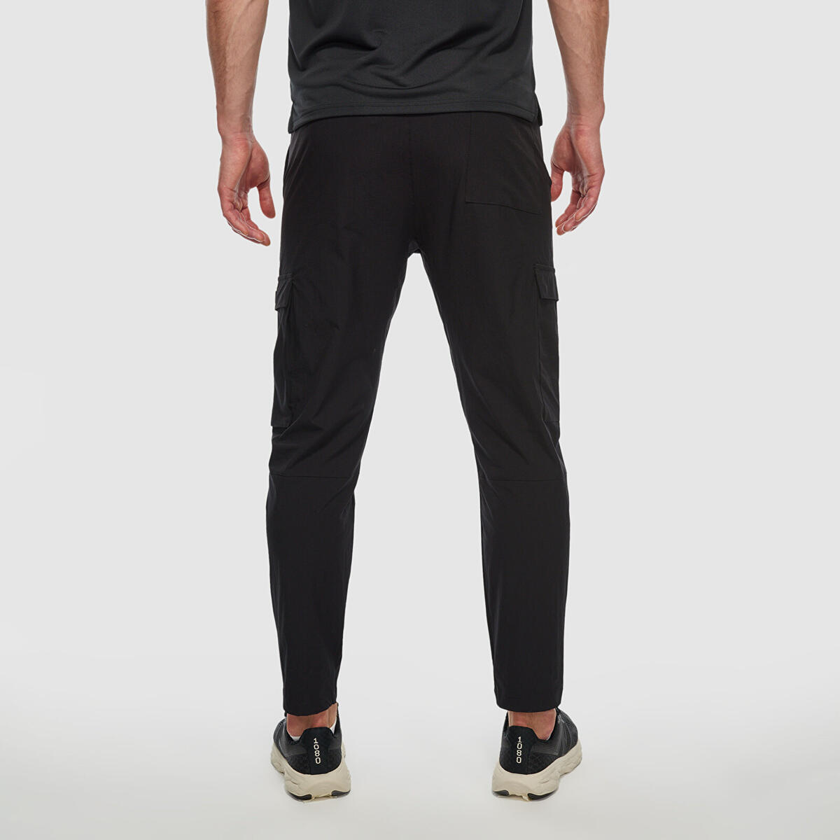 New Balance MNP3423 Erkek Siyah Eşofman Altı