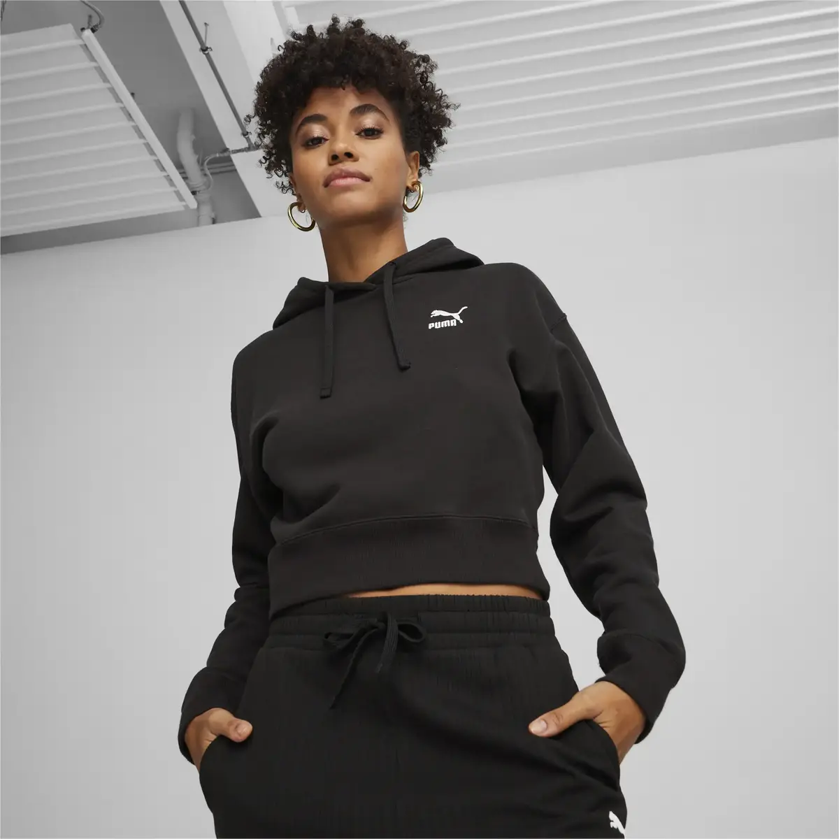 Puma BETTER CLASSICS Cropped Hoodie TR Siyah Kadın Sweatshirt