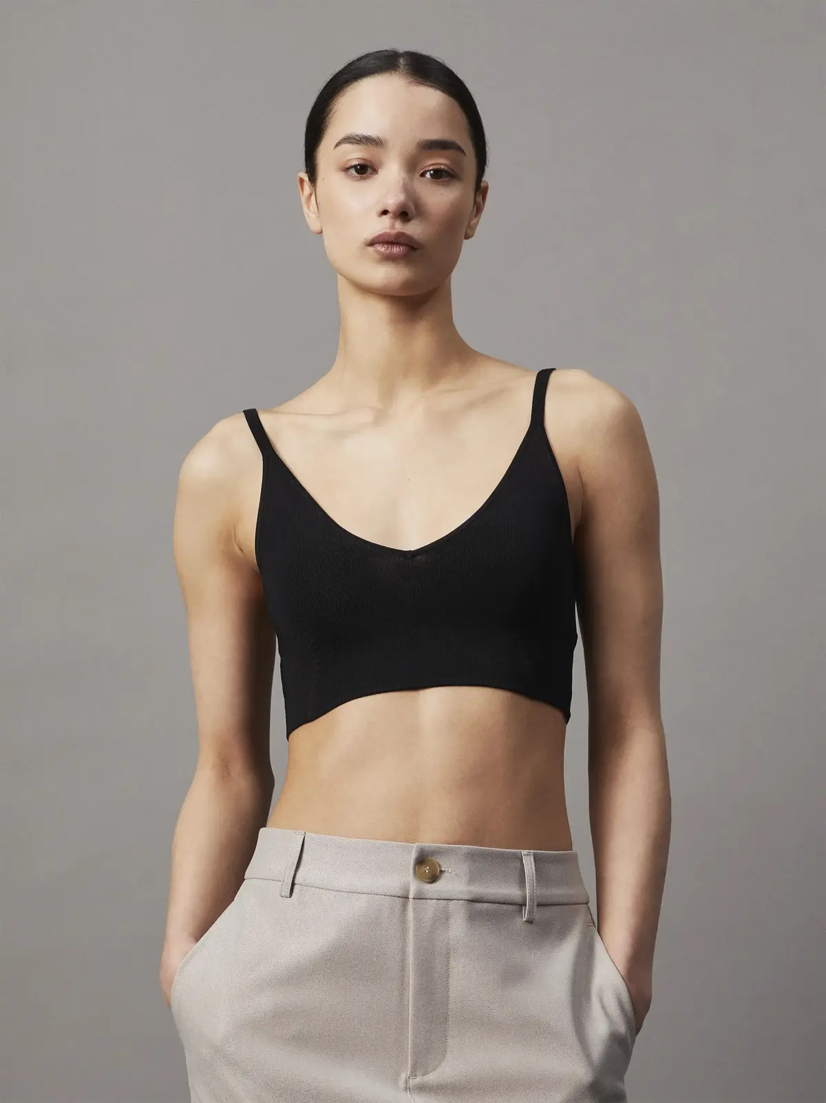 Calvin Klein RAYON SWEATER BRALET, BEH Siyah Kadın T-Shirt & Polo