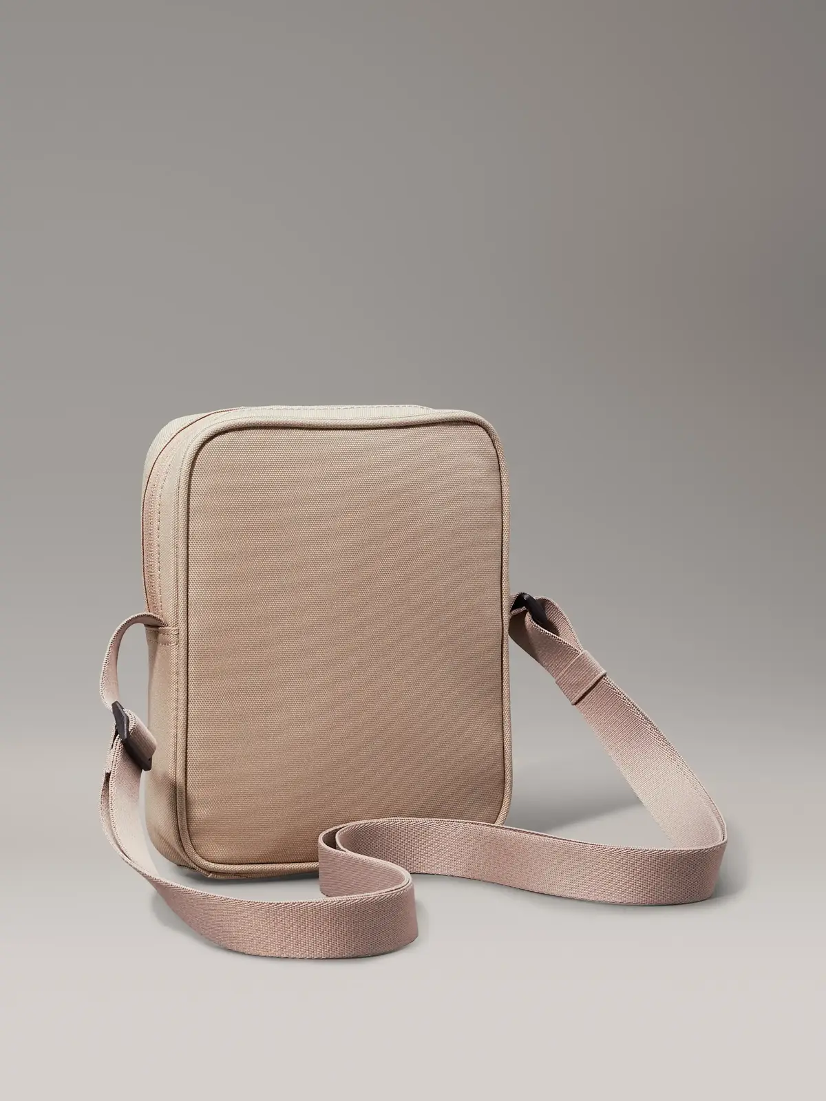 Calvin Klein SPORT ESSENTIALS REP Erkek Bej Omuz Çanta