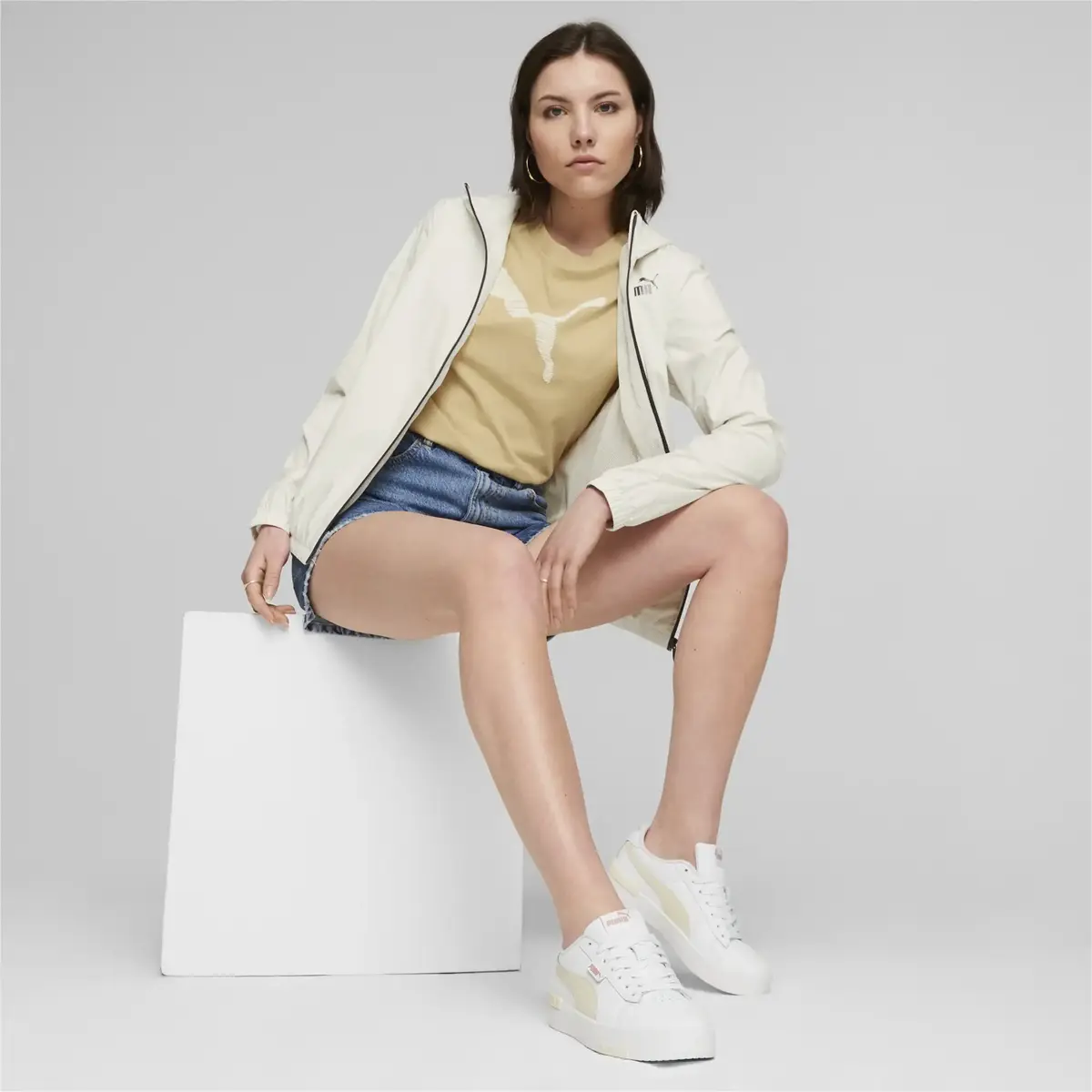 Puma ESS Solid Windbreaker Bej Kadın Sweatshirt