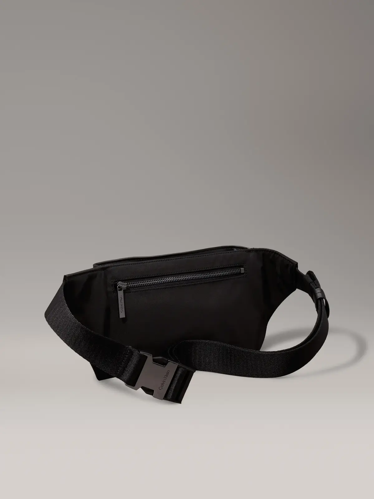 Calvin Klein CK EST. NYLON WAISTB Erkek Siyah Bel Çanta