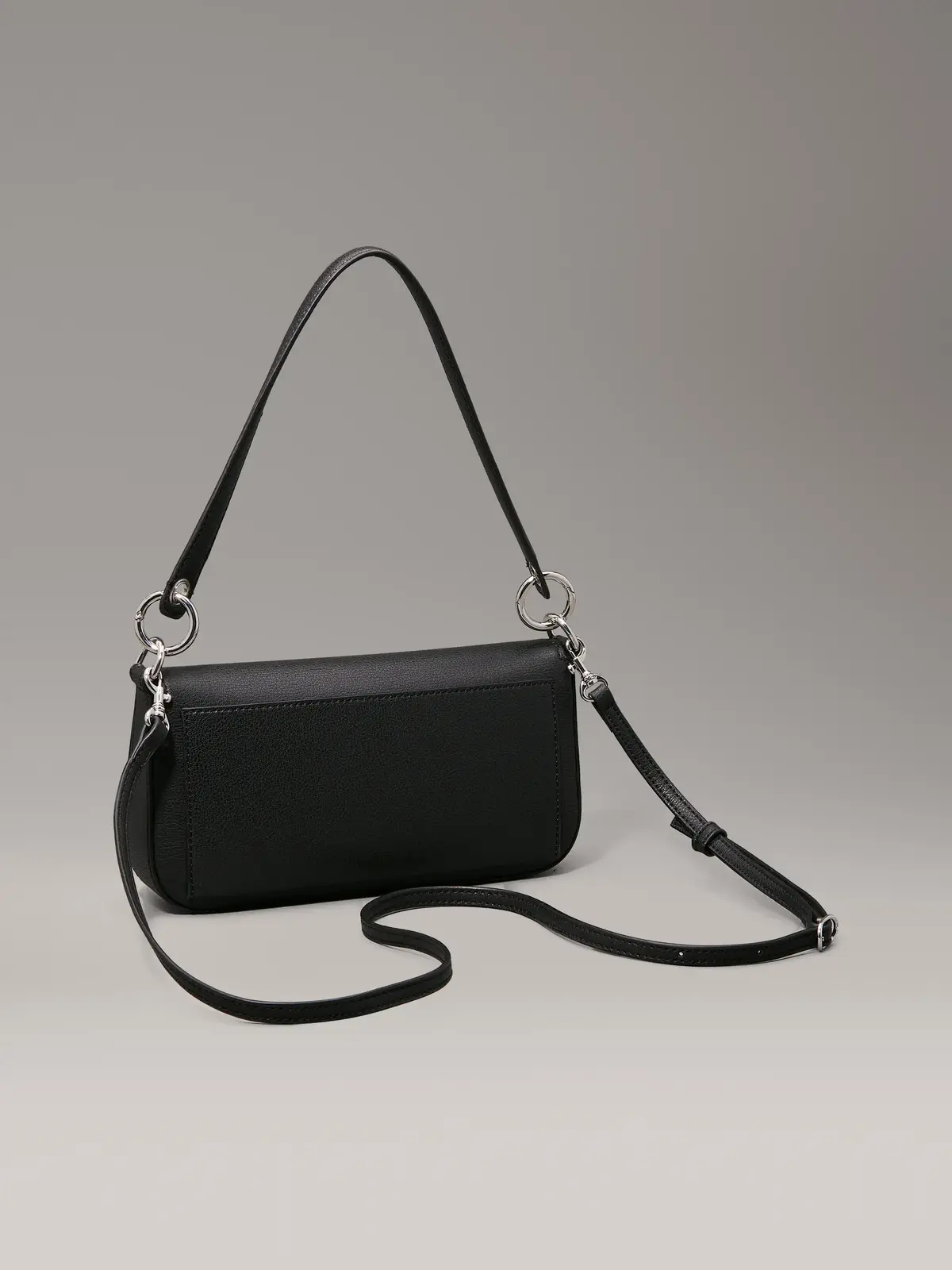 Calvin Klein MINIMAL MONOGRAM SHO Siyah Kadın Omuz Çantası
