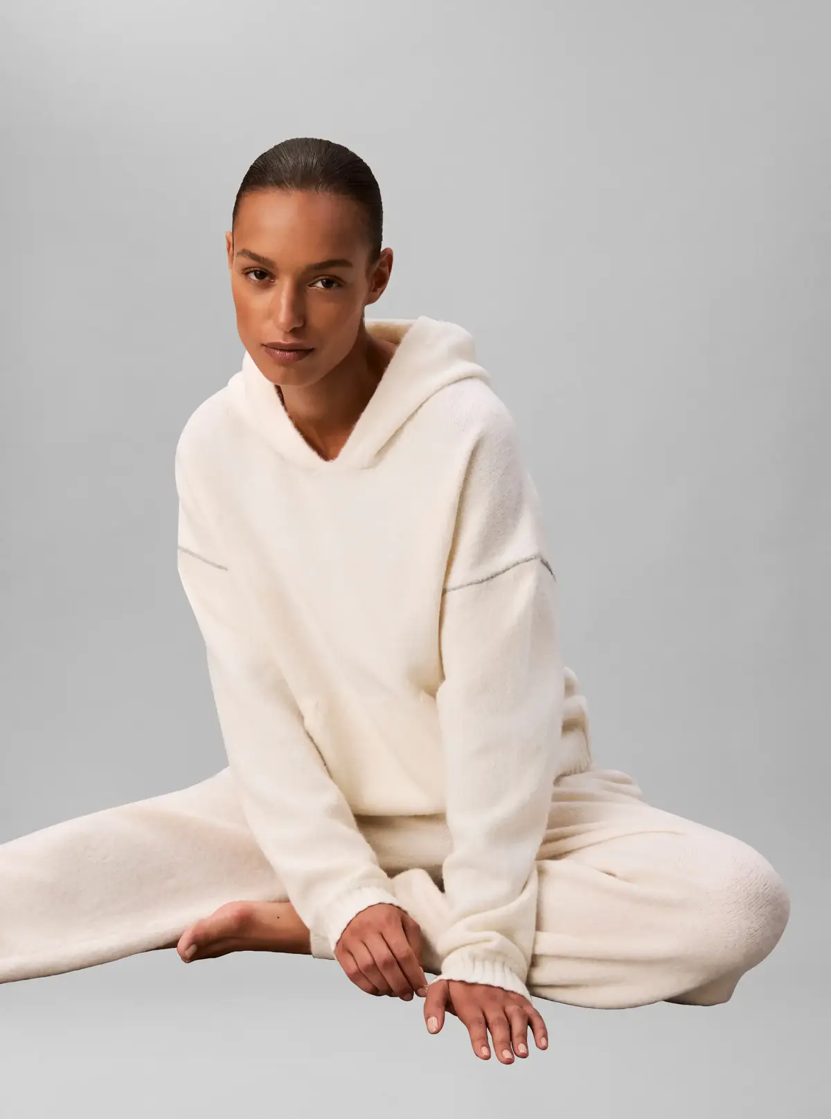 PLUSH HOODIE, 101