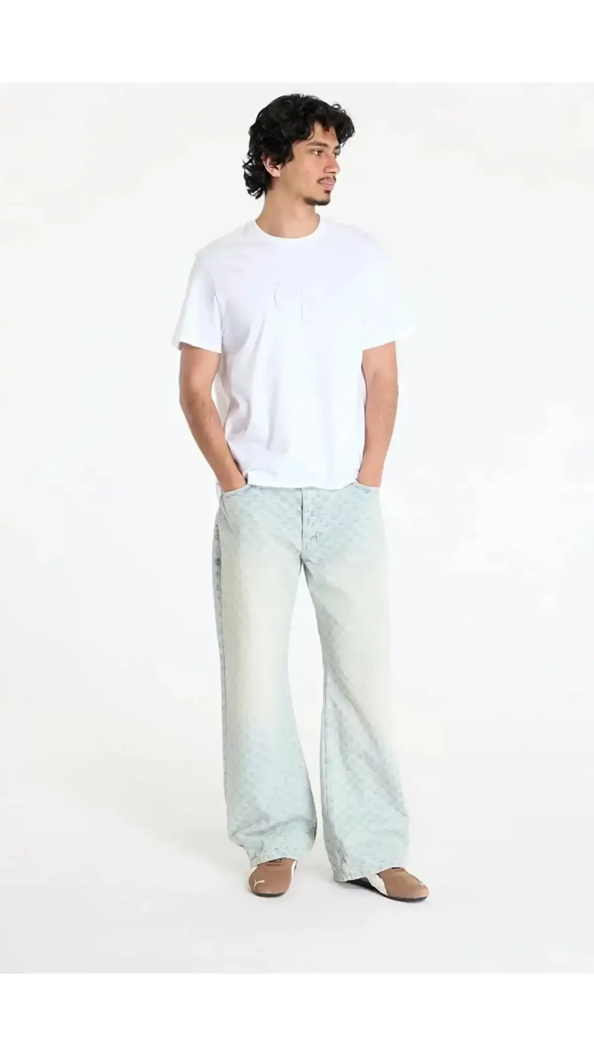 Calvin Klein SS 20s CK DEBOSS MONO GRAPHIC TE Beyaz Erkek Tişört