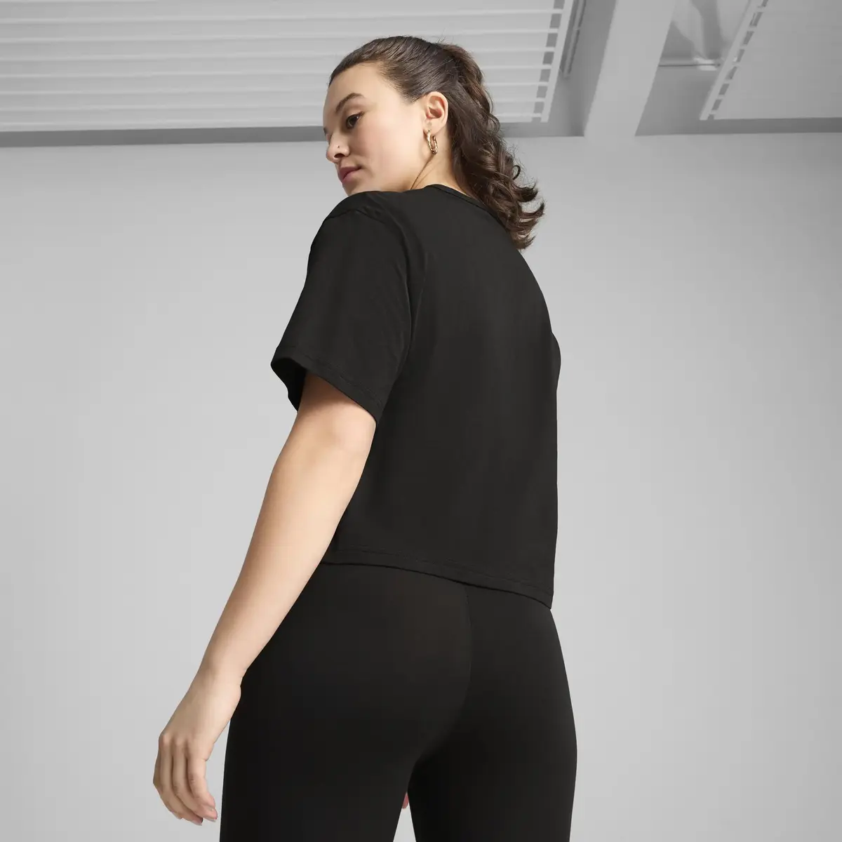 PUMA CLASS Relaxed Crop Tee Siyah Kadın Crop