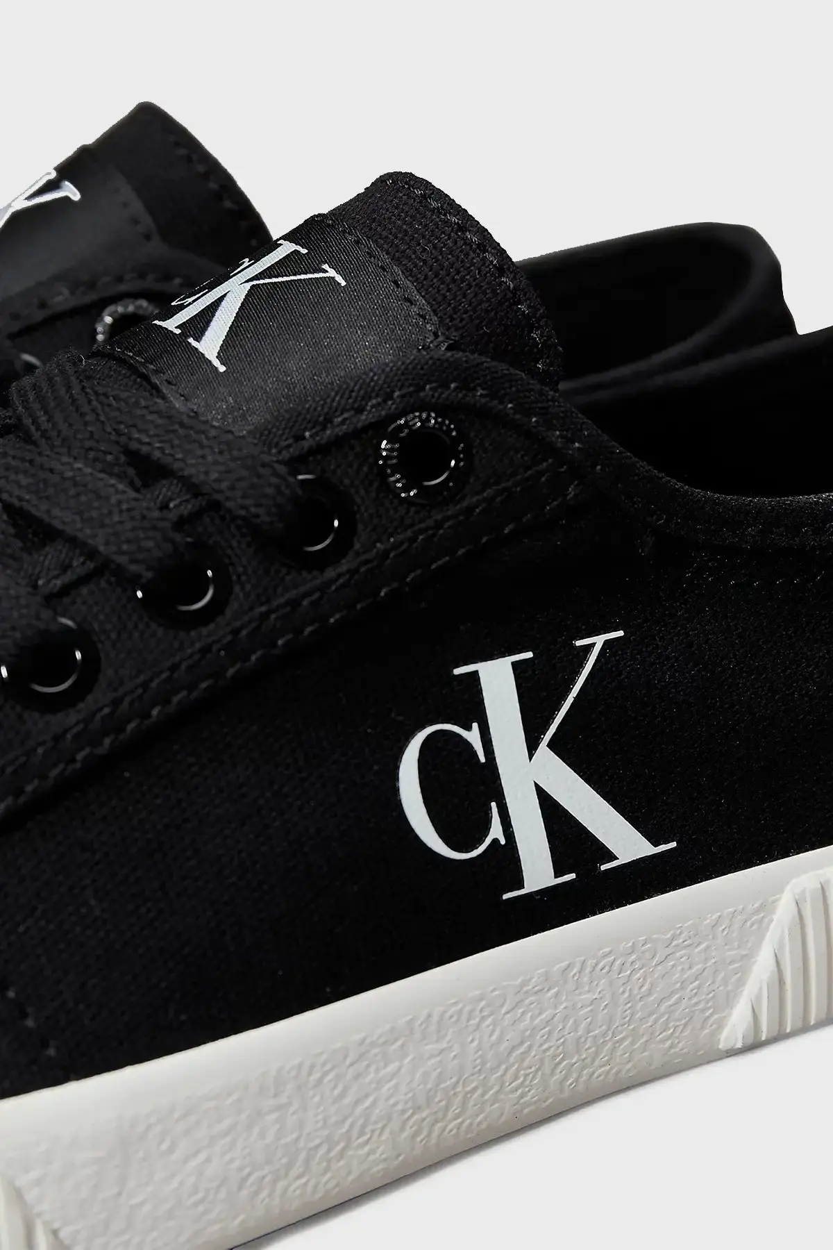 Calvin Klein ESS VULC LOW CV MG W Siyah Kadın Günlük Spor Ayakkabı