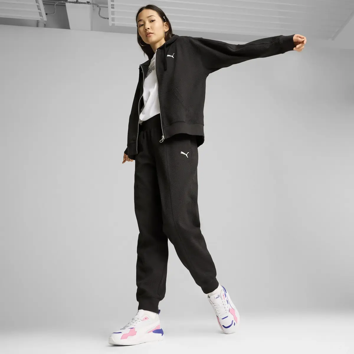 Puma HER Full-Zip Hoodie Siyah Kadın Fermuarlı Ceket