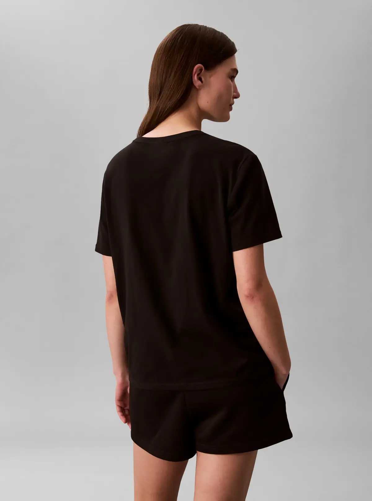 Calvin Klein REGULAR SS TEE, UB1 Siyah Kadın T-Shirt