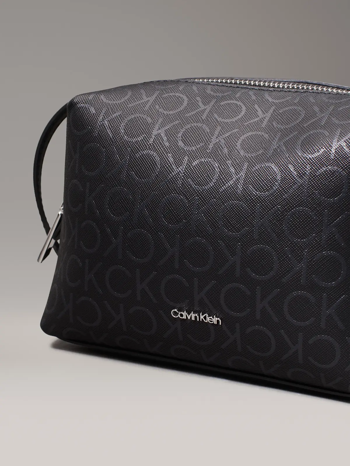Calvin Klein CK MUST MINI BAG_MON Kadın Siyah Omuz Çanta