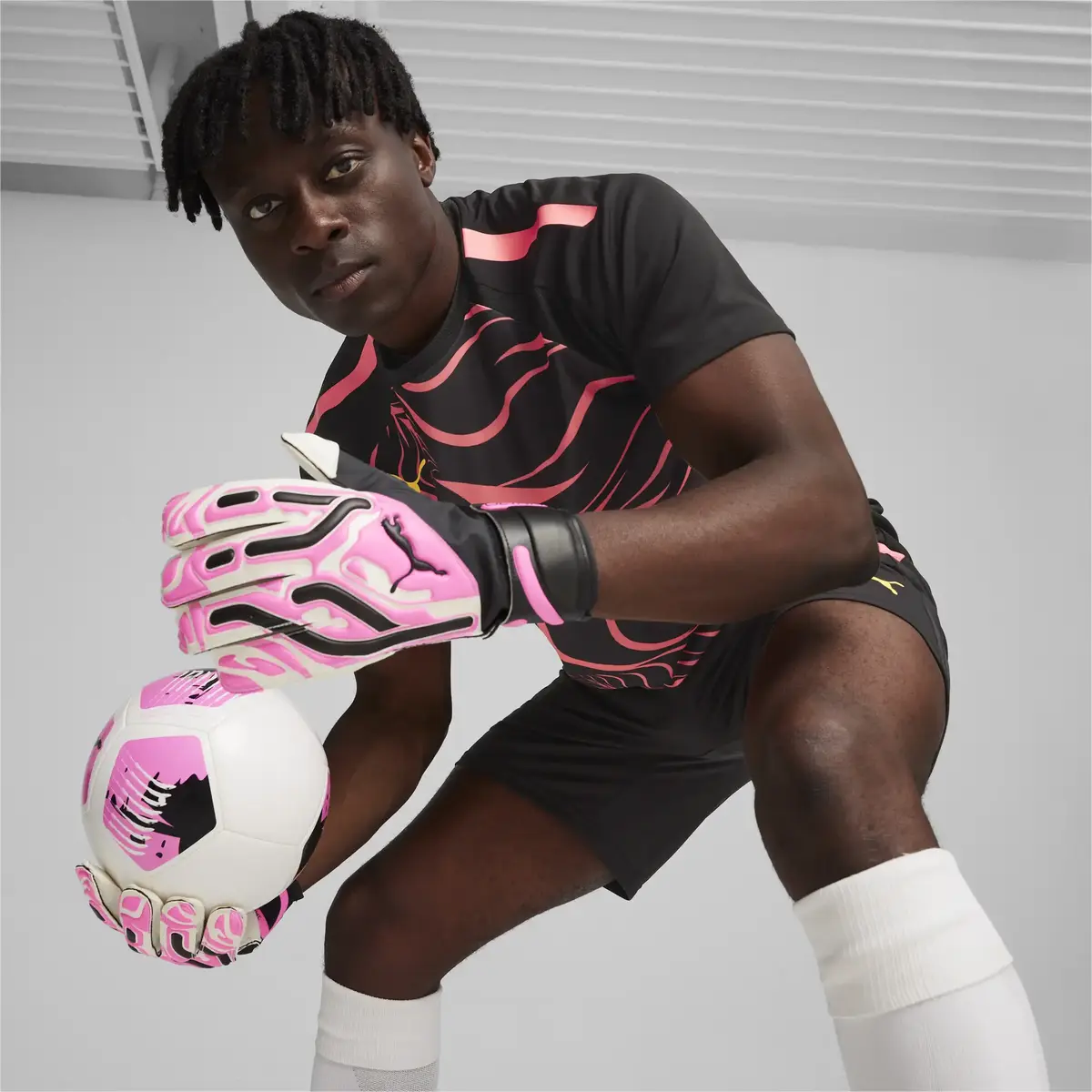 Puma ULTRA Match RC Pembe Erkek Kaleci Eldiveni
