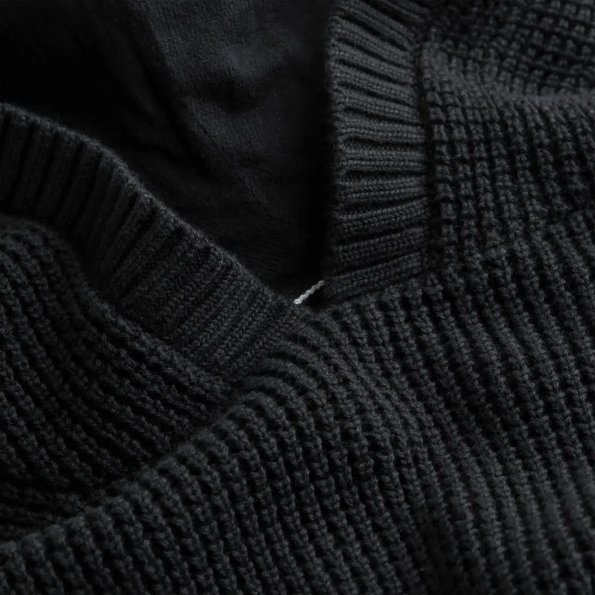 Calvin Klein MONOLOGO BADGE SWEAT Erkek Siyah Kazak