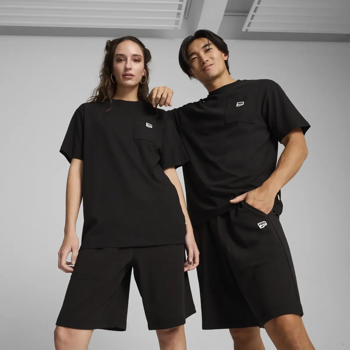 Puma DOWNTOWN Relaxed Tee Siyah Erkek T-Shirt