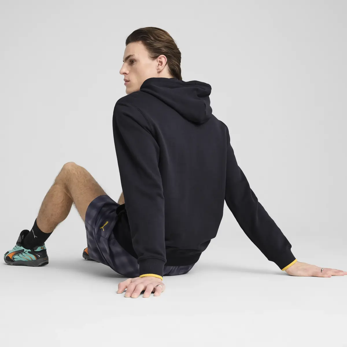 PUMA WARDROBE ESS Graphic Hoodie Lacivert Erkek Hoodie