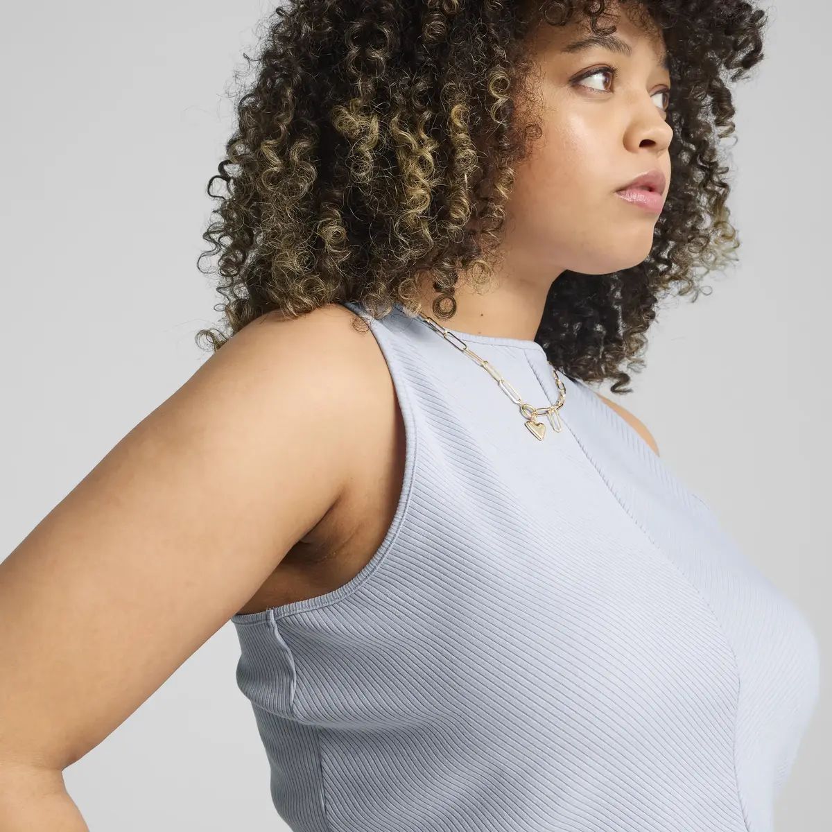 PUMA WARDROBE ESS Ribbed Crop Top Kadın Beyaz Crop Top