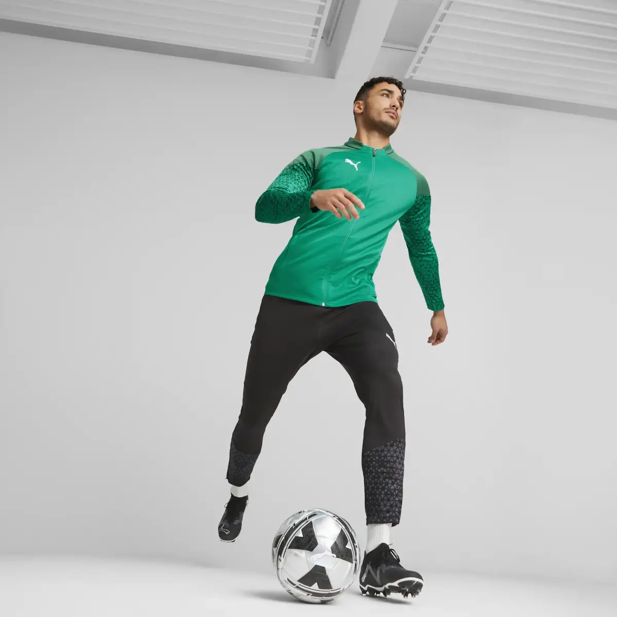 Puma teamCUP Training Jacket Erkek Şort