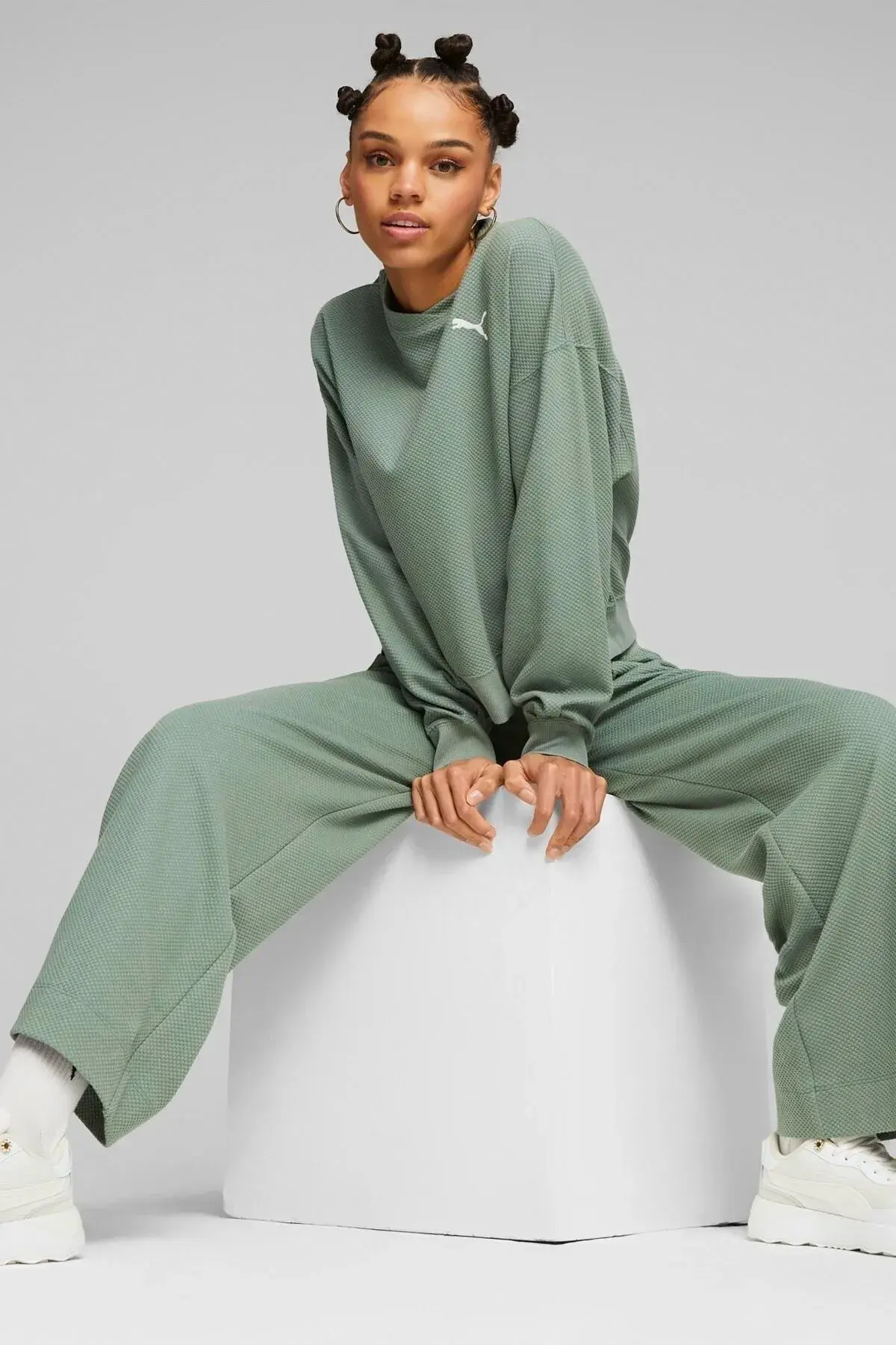 Puma HER Crew Yeşil Kadın Sweatshirt