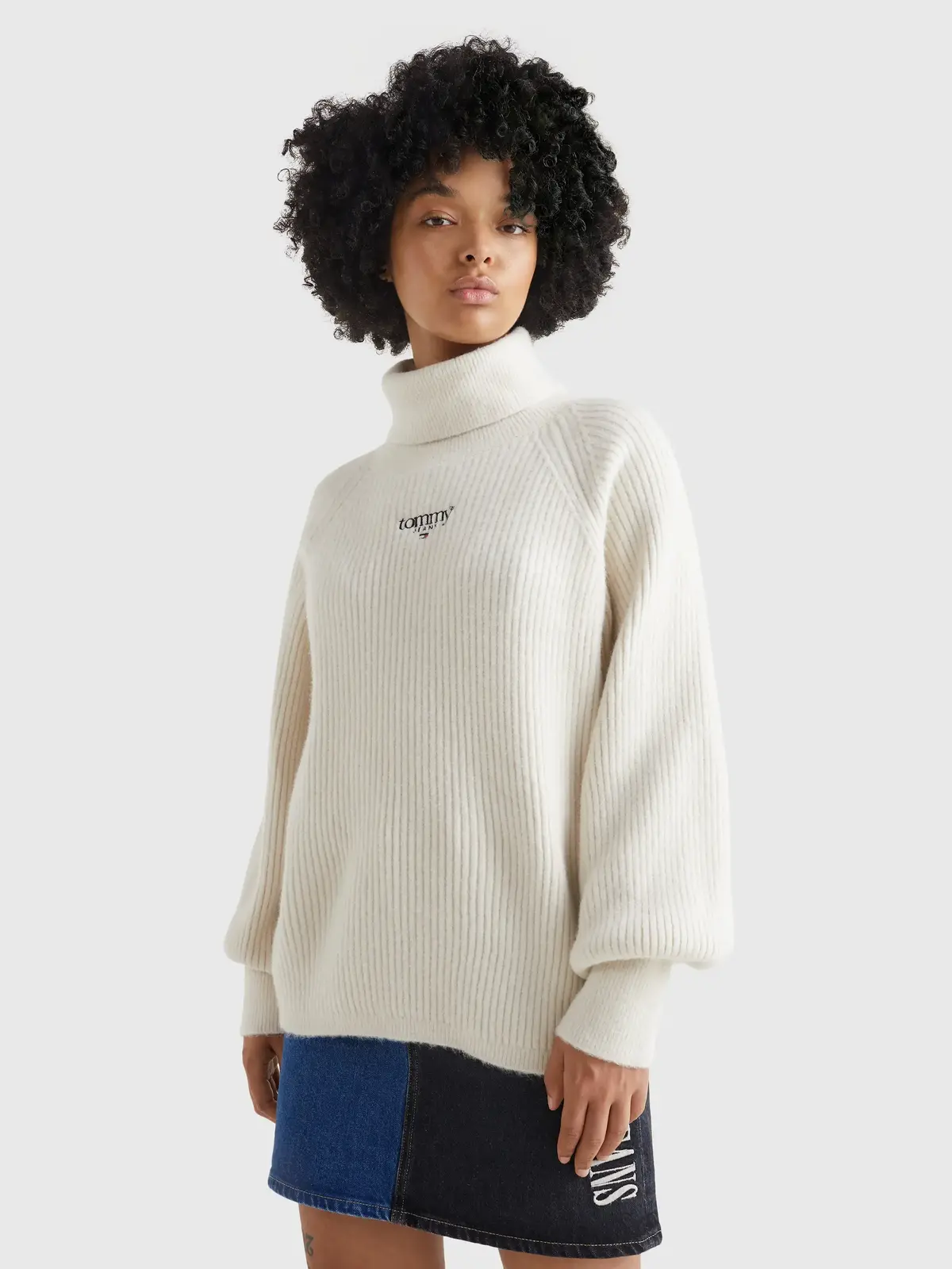 Tommy Hilfiger TJW RLXD LOFTY TURTL Kadın Krem Kazak