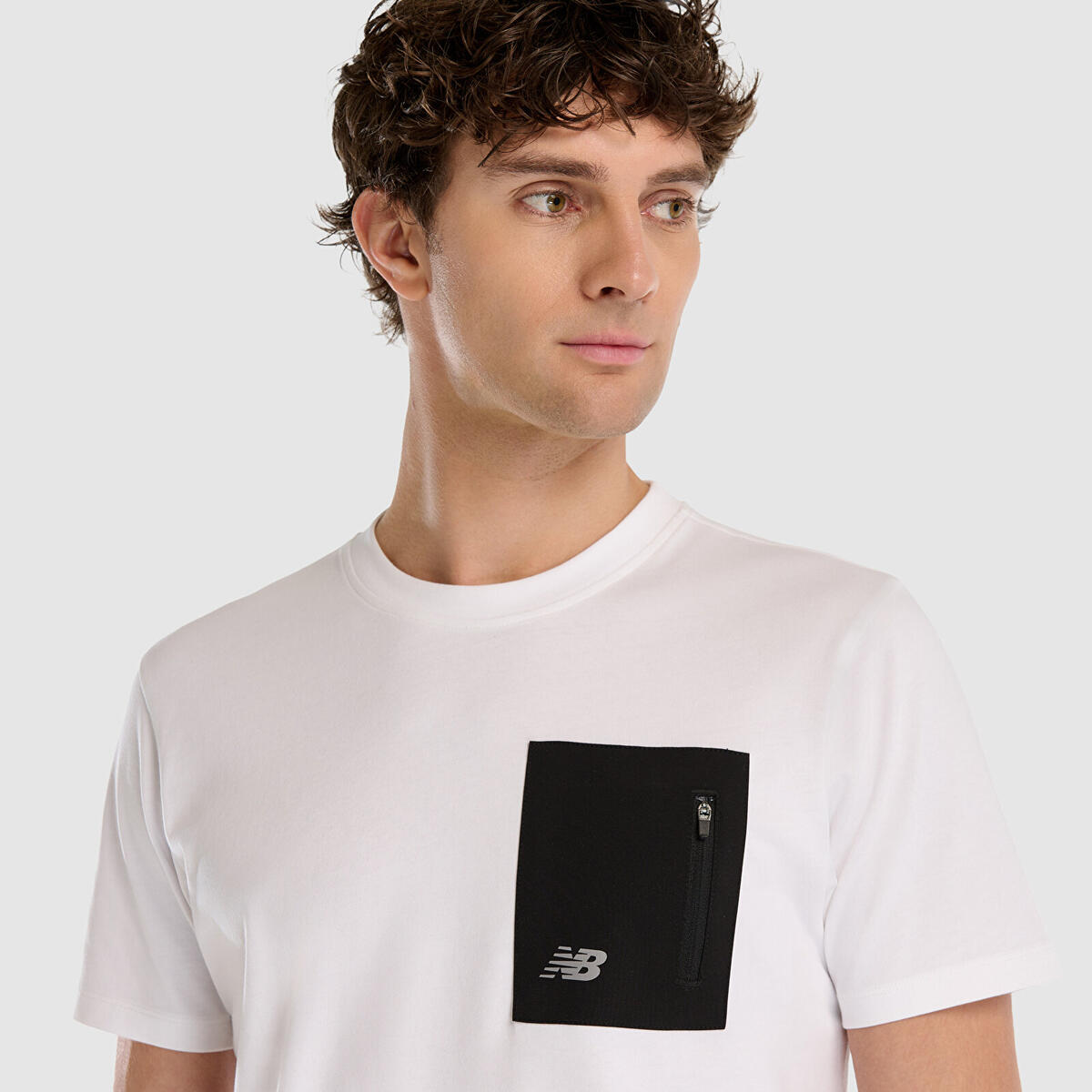 New Balance MNT1516 Erkek Beyaz T-Shirt