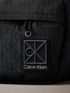 Calvin Klein UTILITY EMBLEM DOPP Siyah Erkek Logolu Jakarlı Yıkama Çantası