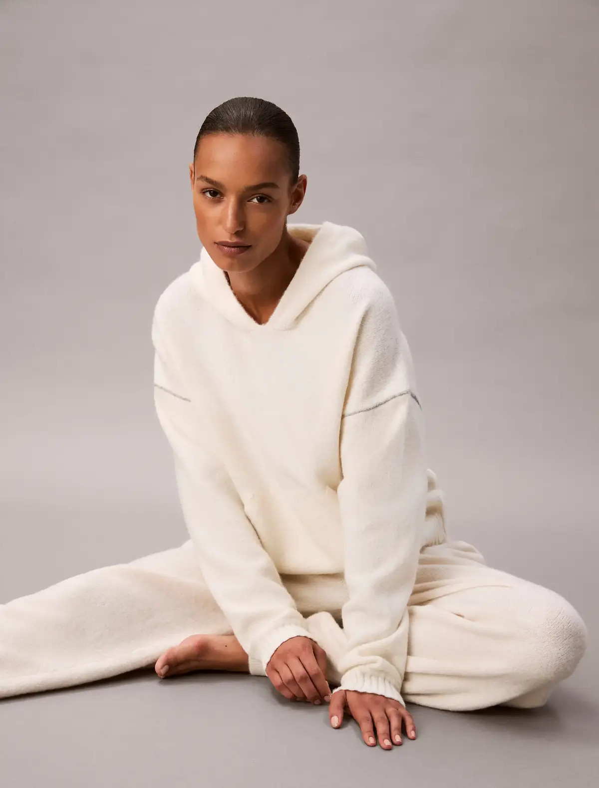 PLUSH HOODIE, 101