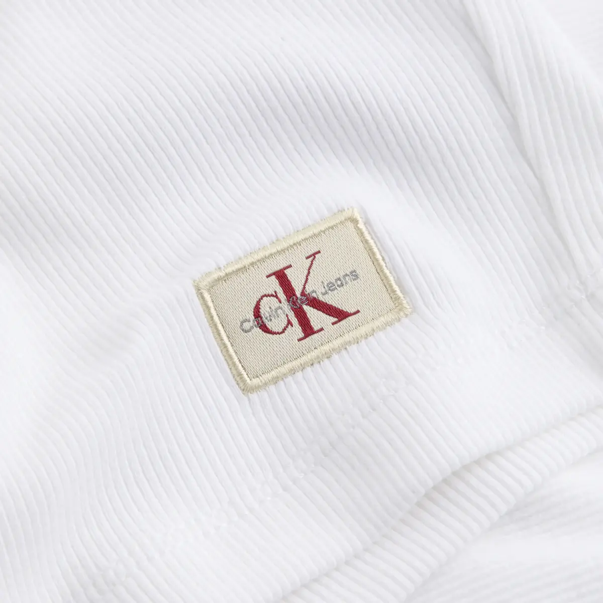 Calvin Klein WOVEN LABEL RIB BRAL, YAA Beyaz Kadın T-Shirt & Polo
