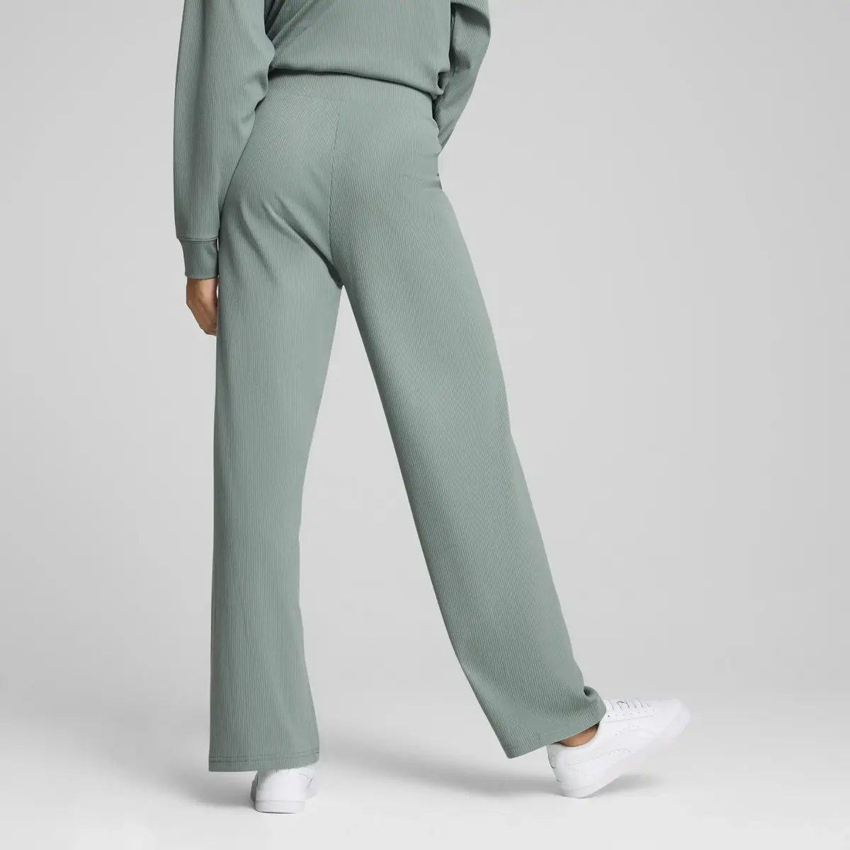 PUMA ESS ELEVATED Pant Yeşil Kadın Eşofman Altı