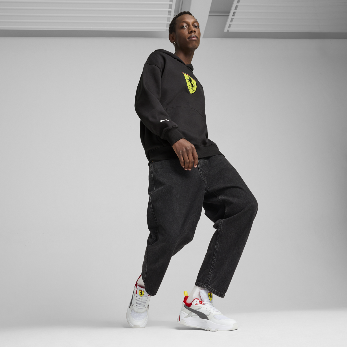 Puma Ferrari Race BigShield Hdie Siyah Sweatshirt