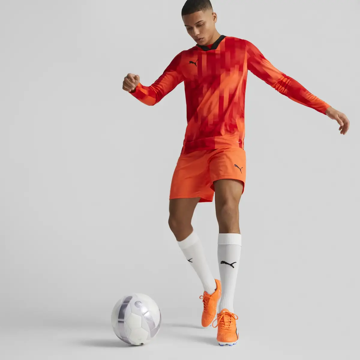 Puma teamTarget GK LS Jersey Kırmızı Kaleci Uzun Kollu Forma