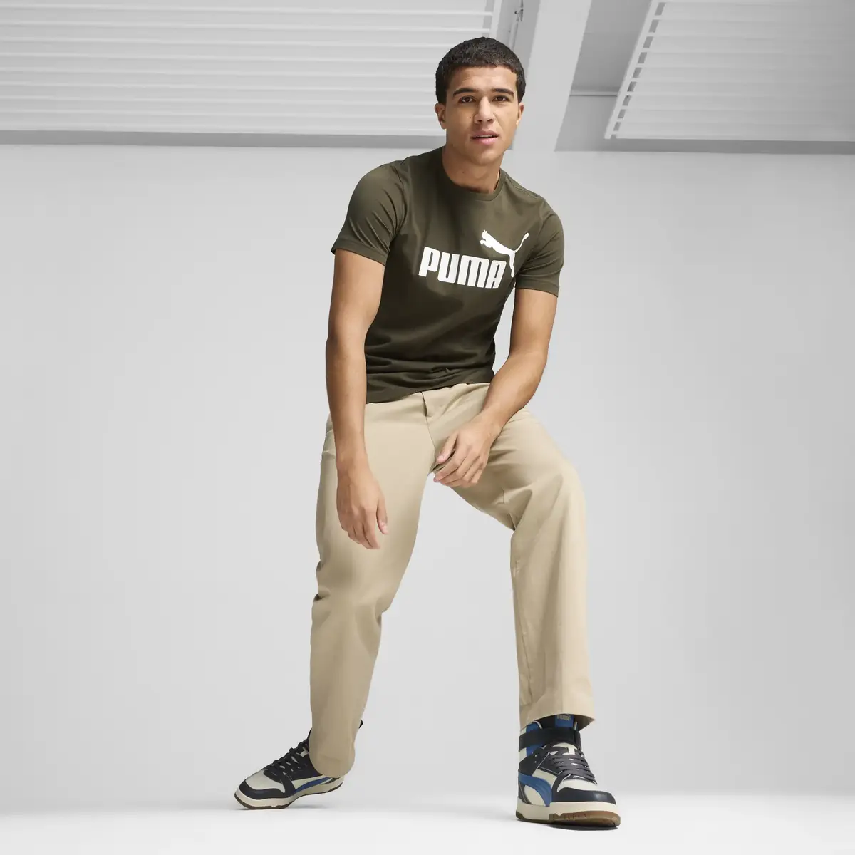 Puma ESS Logo Tee Yeşil Erkek T-Shirt & Polo