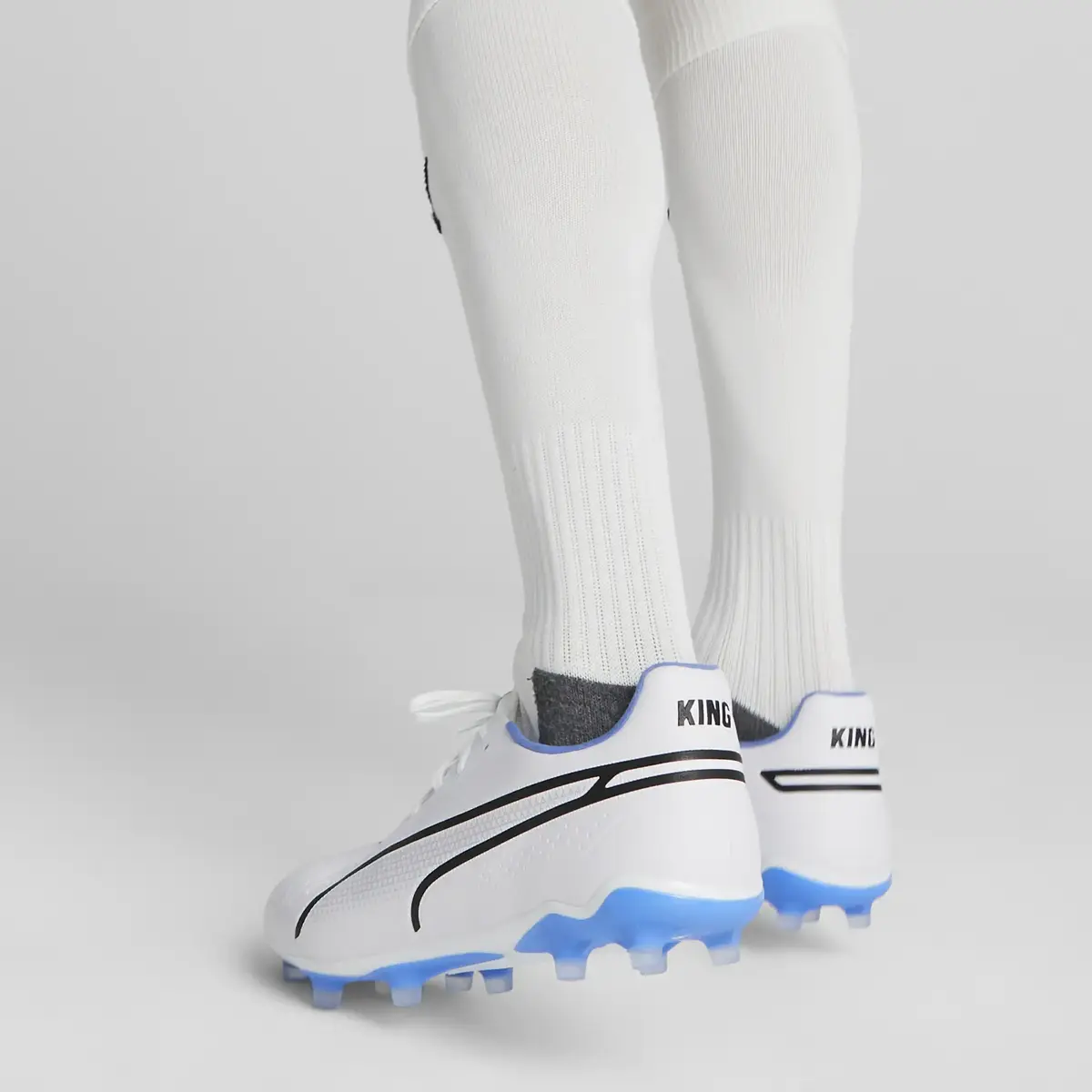Puma KING PRO FG/AG PUMA White-PUMA Black-Blu Beyaz Erkek Krampon
