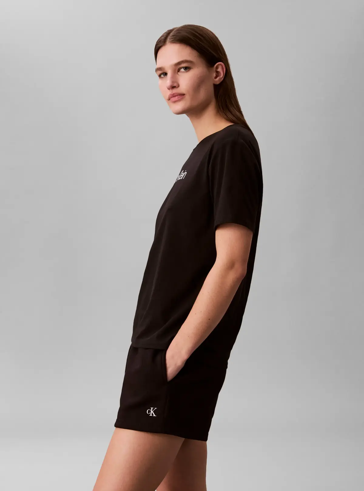 Calvin Klein REGULAR SS TEE, UB1 Siyah Kadın T-Shirt
