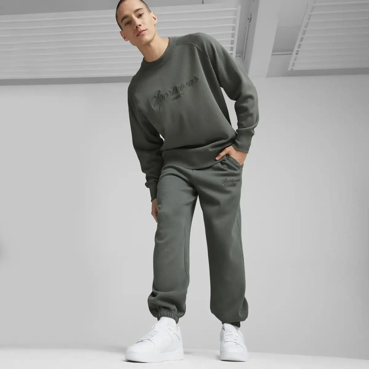 PUMA CLASSICS+ Crew Gri Erkek Sweatshirt