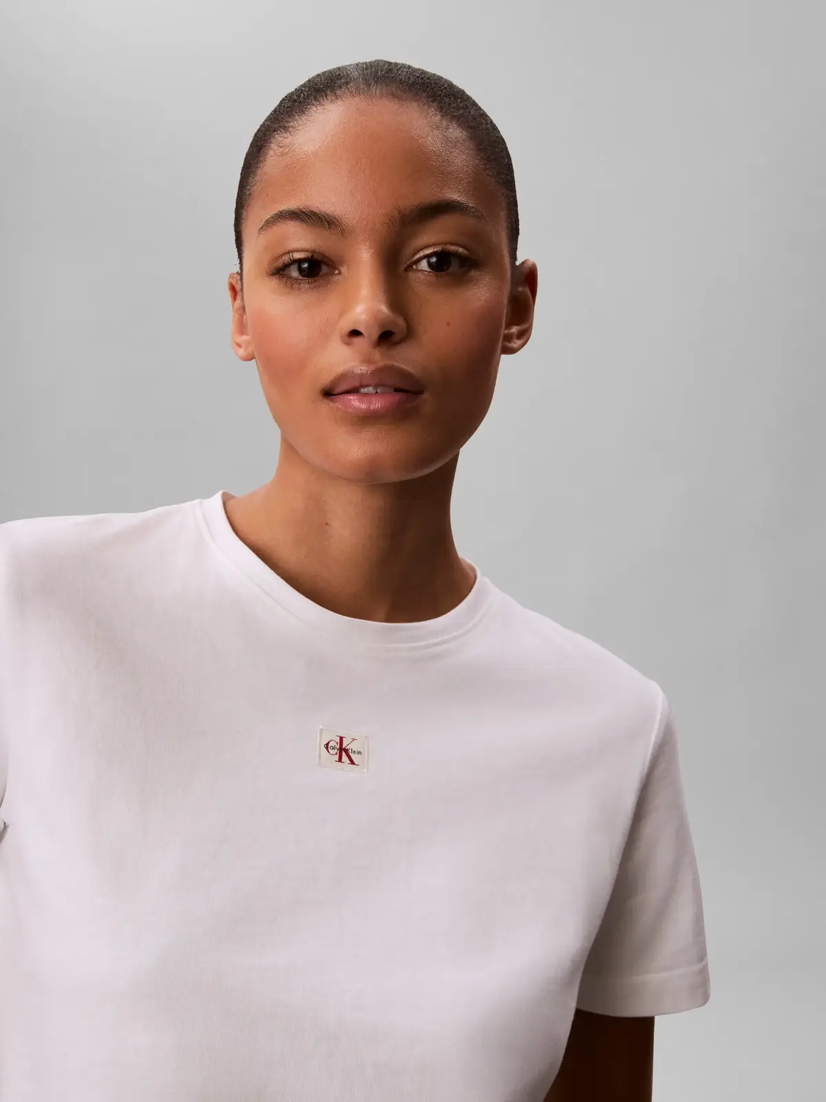 Calvin Klein SS WOVEN LABEL CLASS, YAF Beyaz Kadın T-Shirt