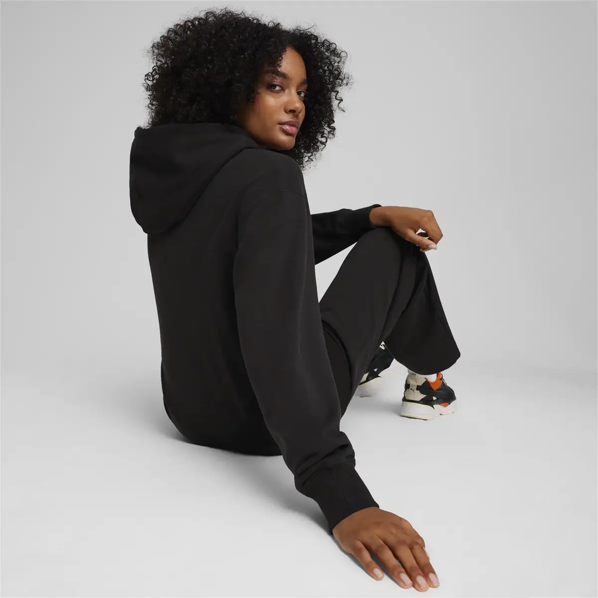 Puma BETTER CLASSICS Relaxed Hoodie TR Siyah Erkek Sweatshirt
