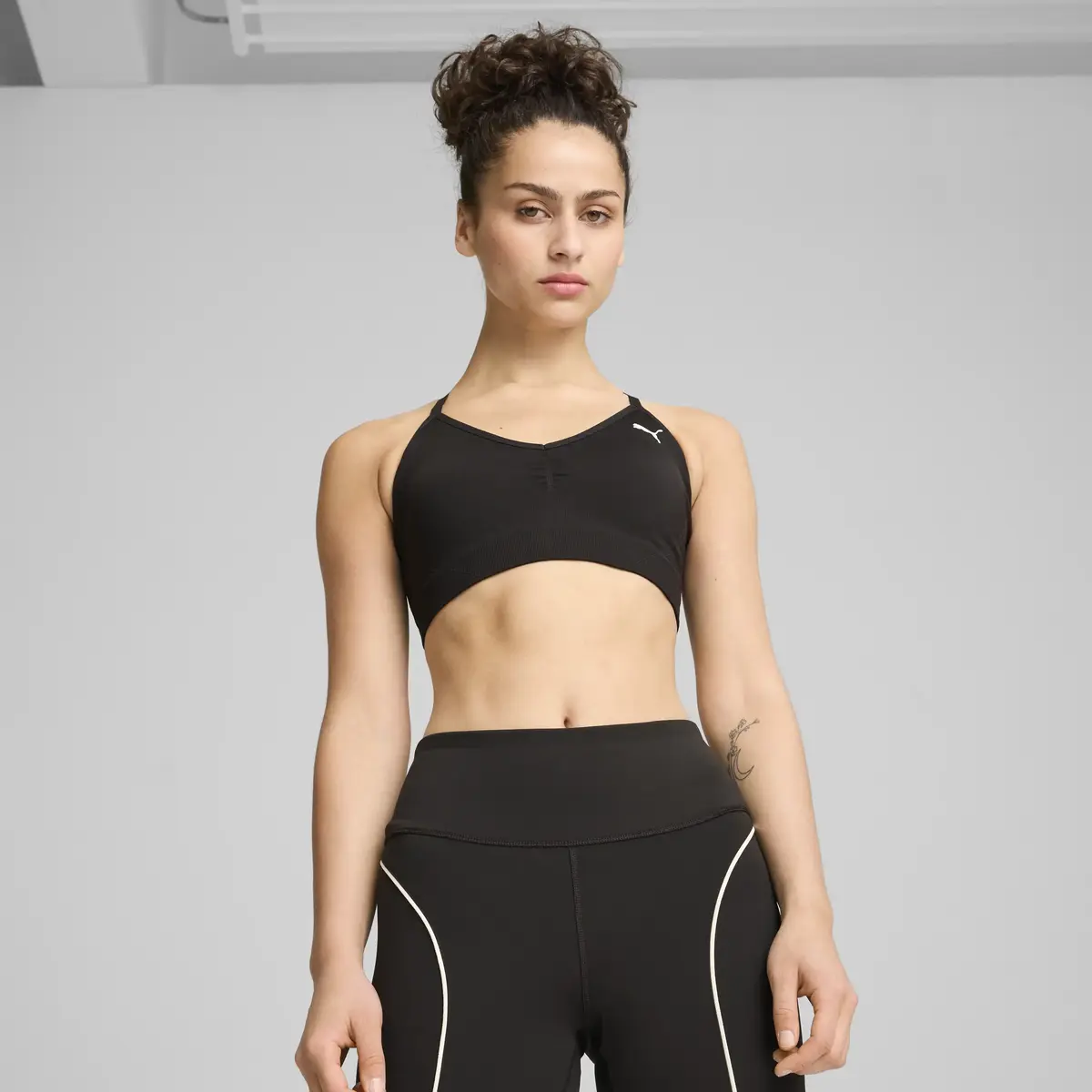 PUMA MOVE SHAPELUXE SEAMLESS BRA PUMA Black-V Siyah Kadın Sporcu Sütyeni