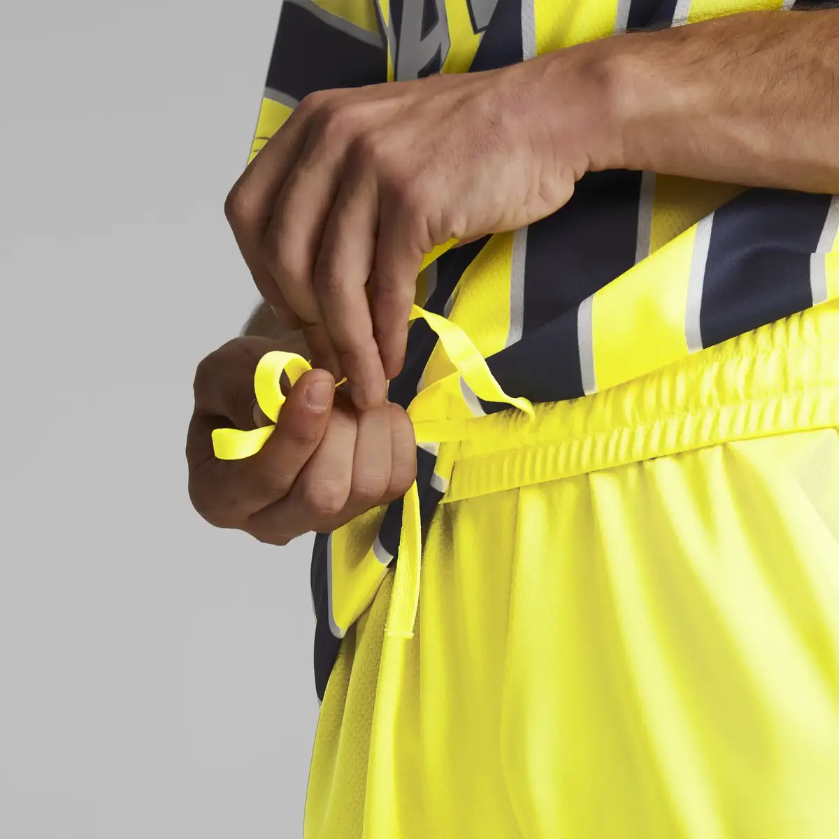 PUMA FSK Shorts Replica Blazing Yellow-Mediev Sarı Erkek Şort