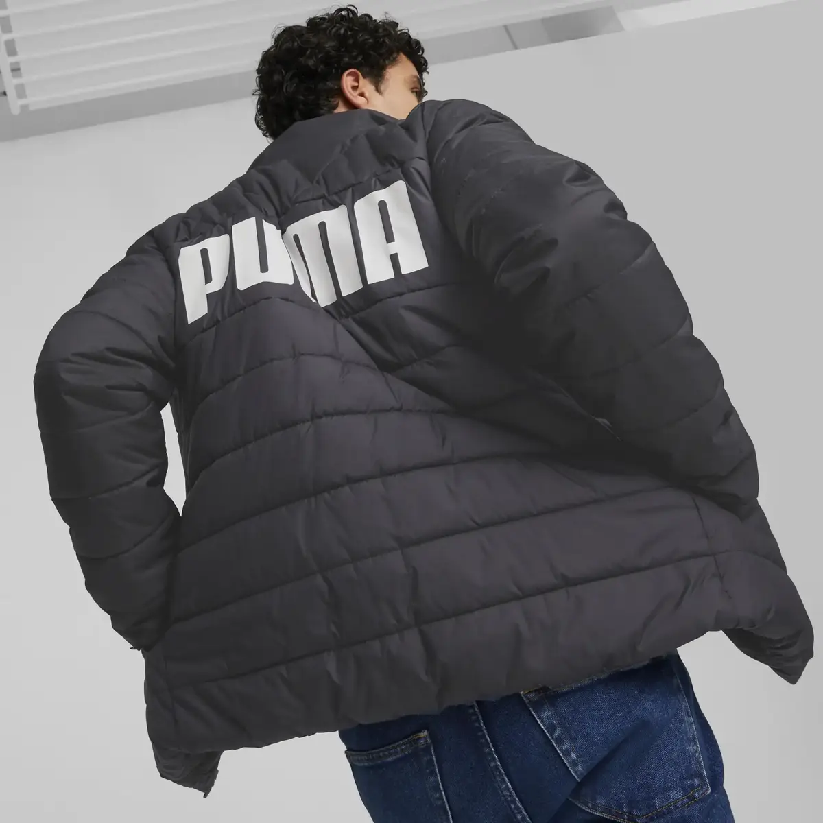 Puma ESS+ Padded Jacket Siyah Erkek Şişme Mont