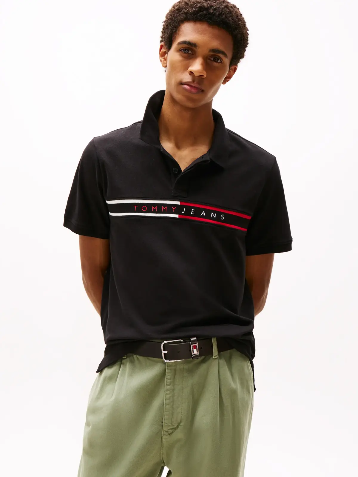 Tommy Hilfiger TJM SLIM CHEST FLAG, BDS Siyah Erkek T-Shirt & Polo