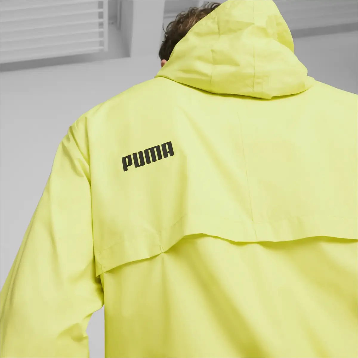 Puma ESS Solid Windbreaker Yeşil Erkek Sweatshirt