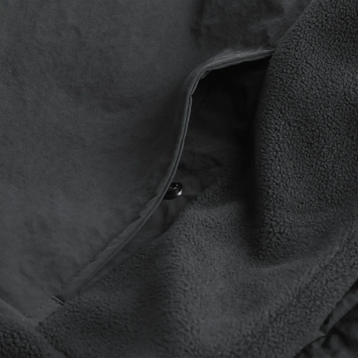 Calvin Klein SUBTLE BLOCKING HOOD Erkek Siyah Yelek
