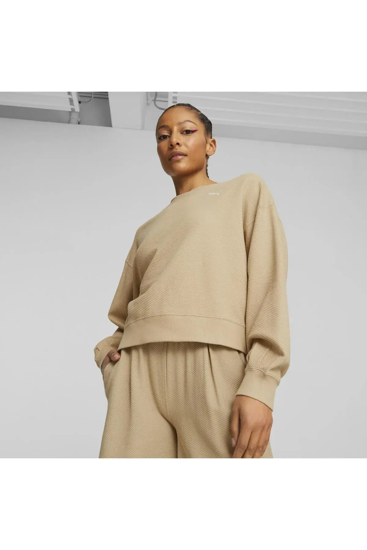 Puma HER Crew Bej Kadın Sweatshirt